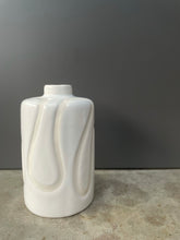 Load image into Gallery viewer, Elice Vase, Stoneware, White
